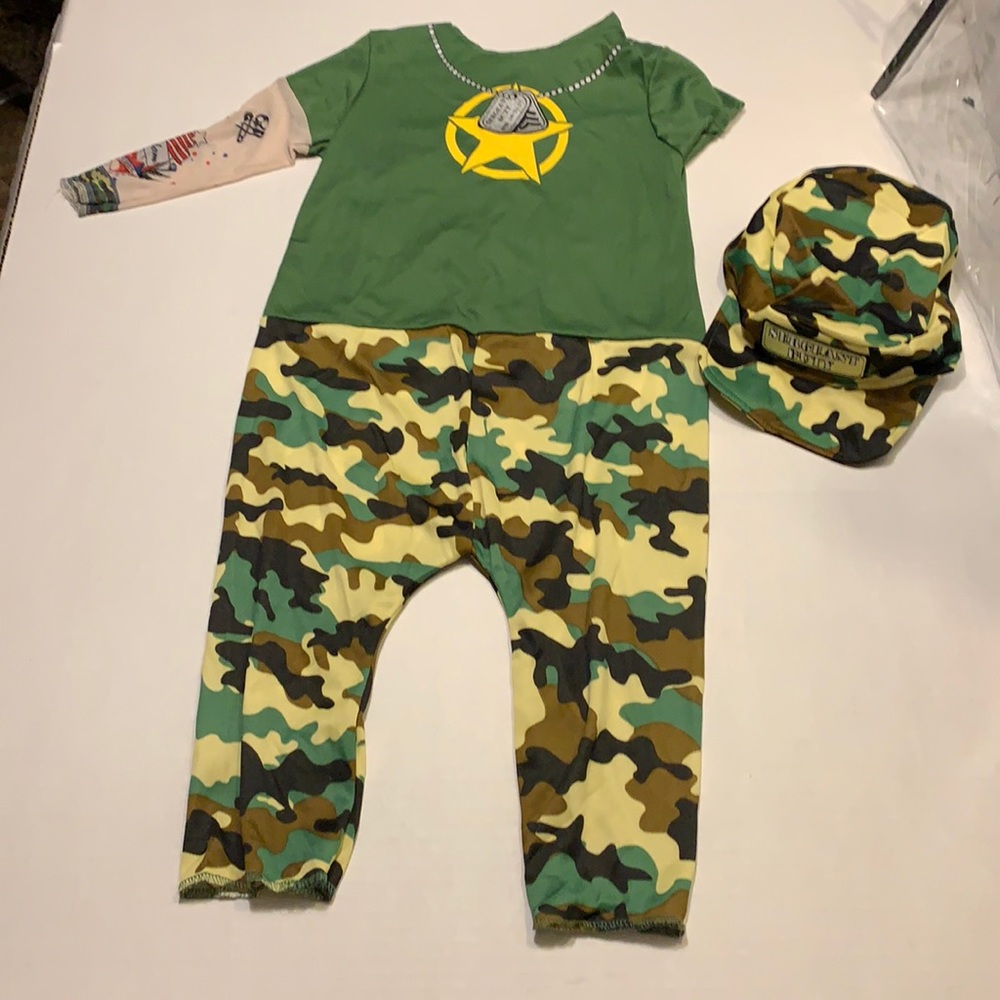 SALE!! NEW military baby costume NWT 3 baby sizes